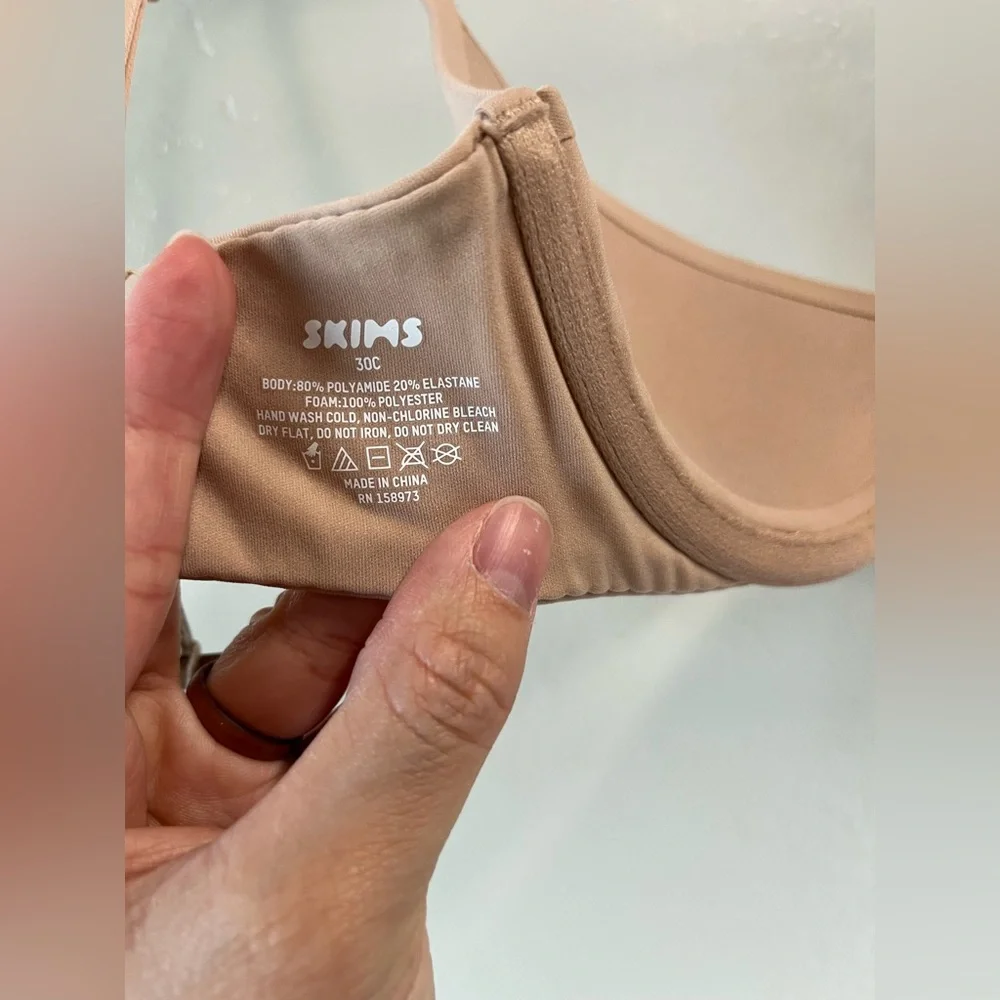 SKIMS Fits Everybody Scoop Plunge Bra 30C NWT Mica Color - Picture 6 of 10